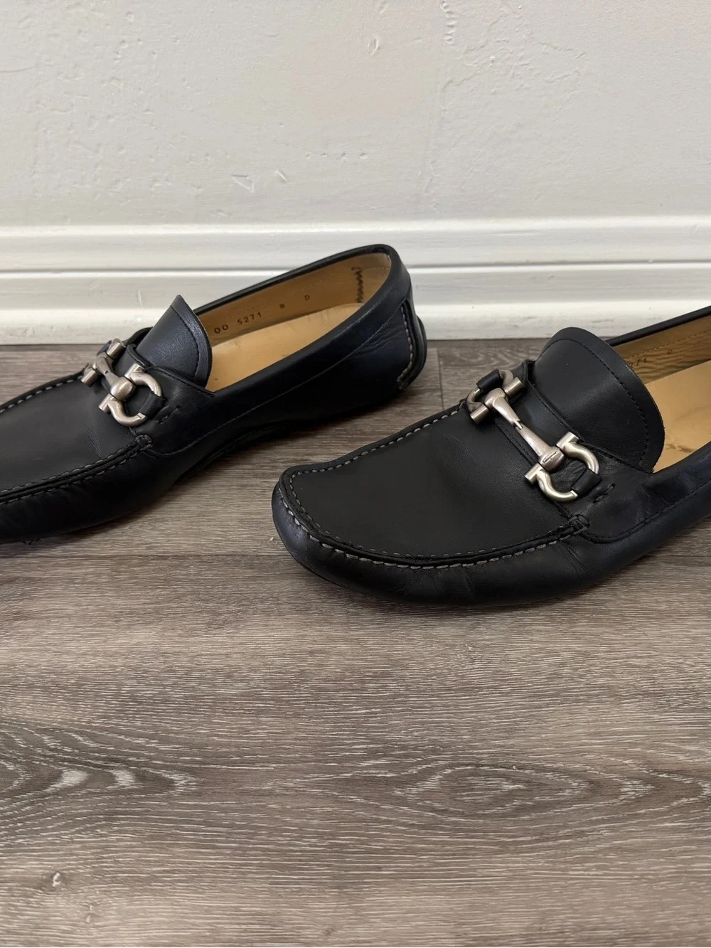Salvatore Ferragamo classic black